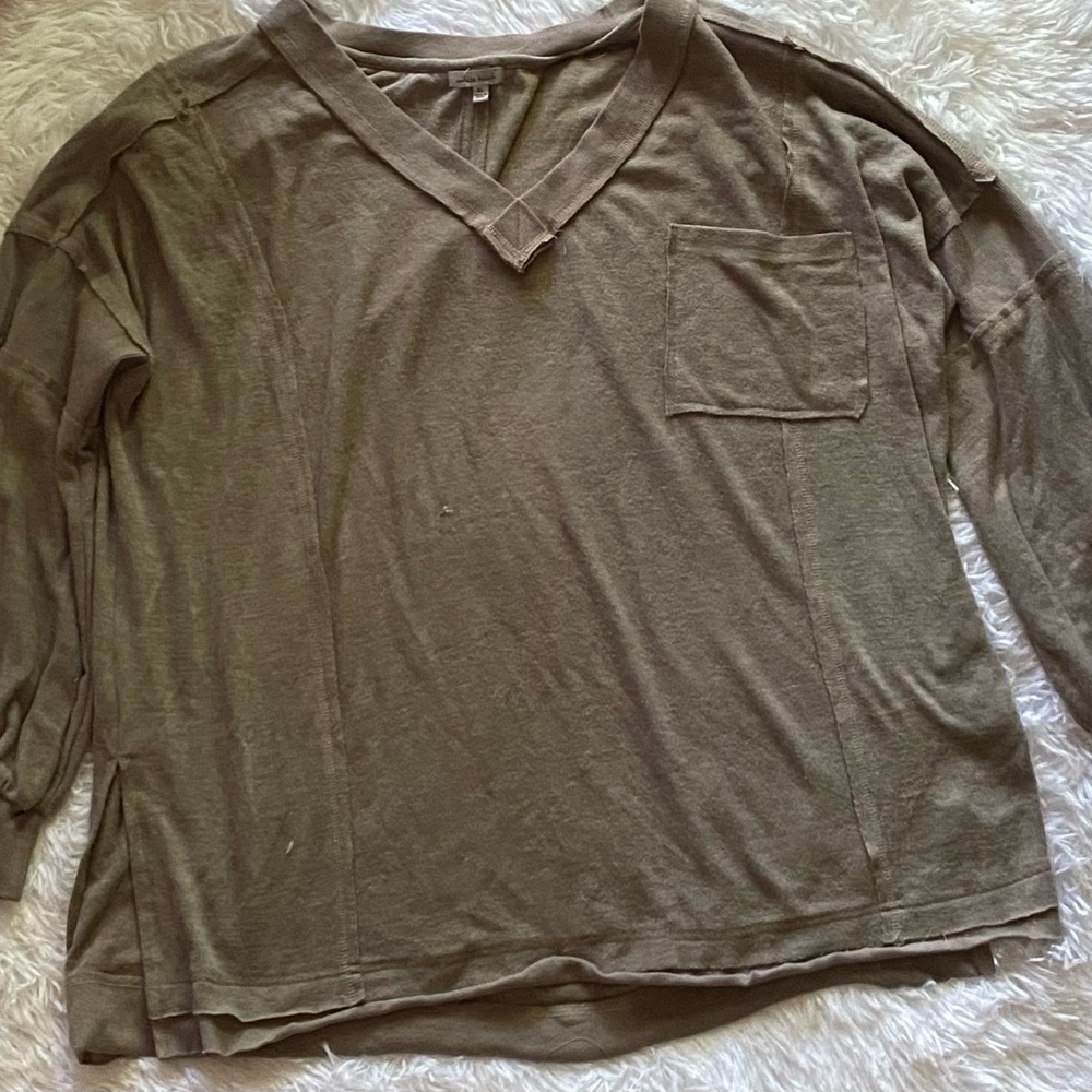 Long sleeve pocket shirt